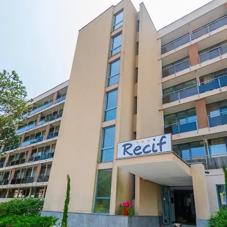 Recif 3*