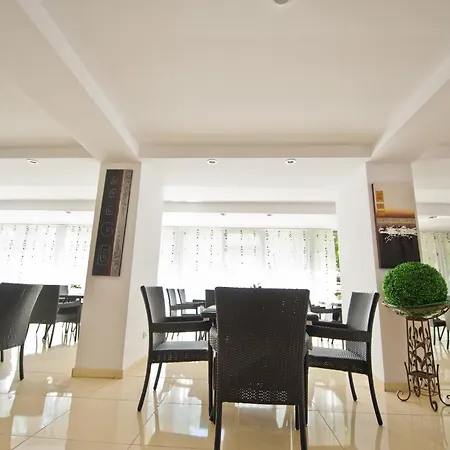 Recif Hotel 3*
