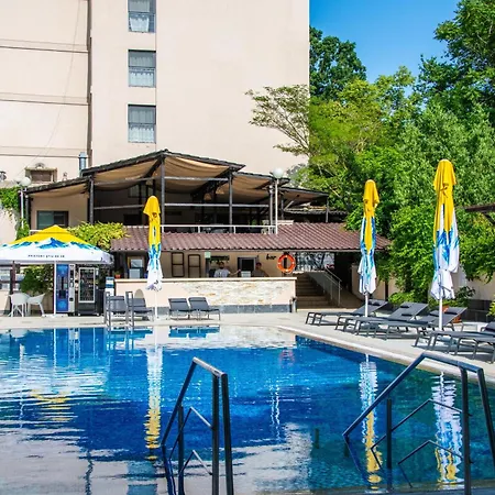 Hotel Recif 3*