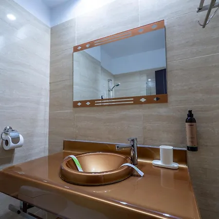 Hotel Recif 3*