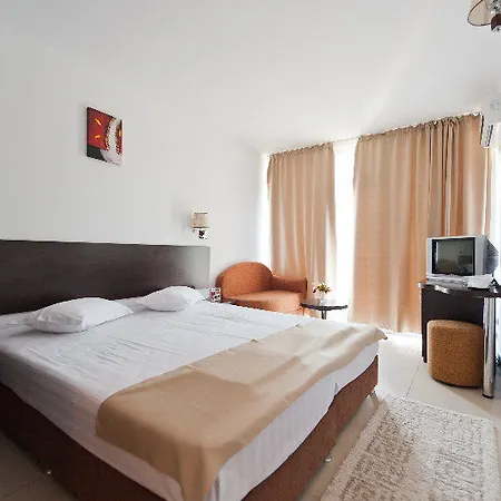 Recif Otel 3*